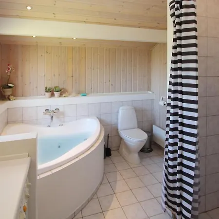 Holiday home Stunning In Samso With Wifi